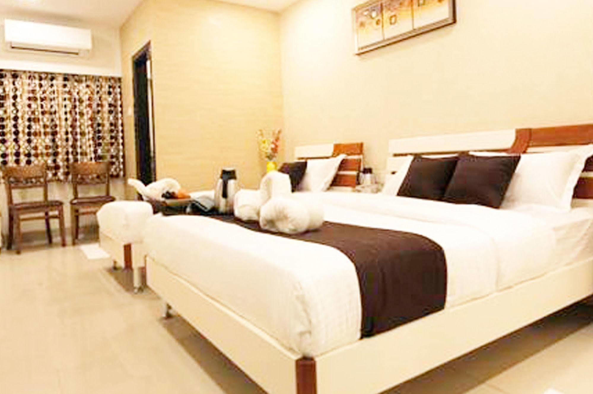 Hotel Fabexpress Annex Executive Andheri East Bombaj Exteriér fotografie